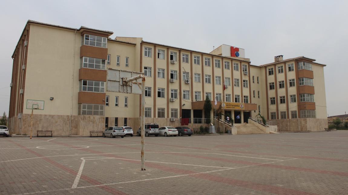 Hacı Fettah Kadooğlu Anadolu Lisesi Fotoğrafı